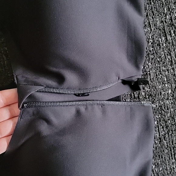 Lululemon Take Power Bra - 34DD Black - Picture 5 of 7